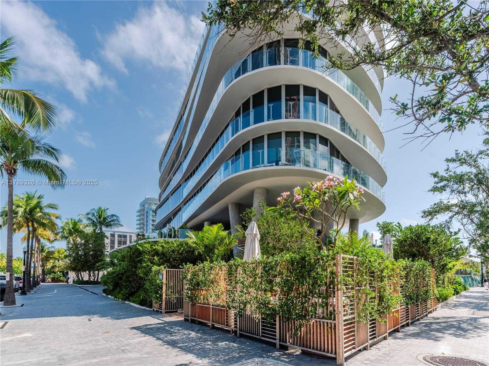 Small Image of 1 COLLINS AVE #CU3, Miami Beach Number 32
