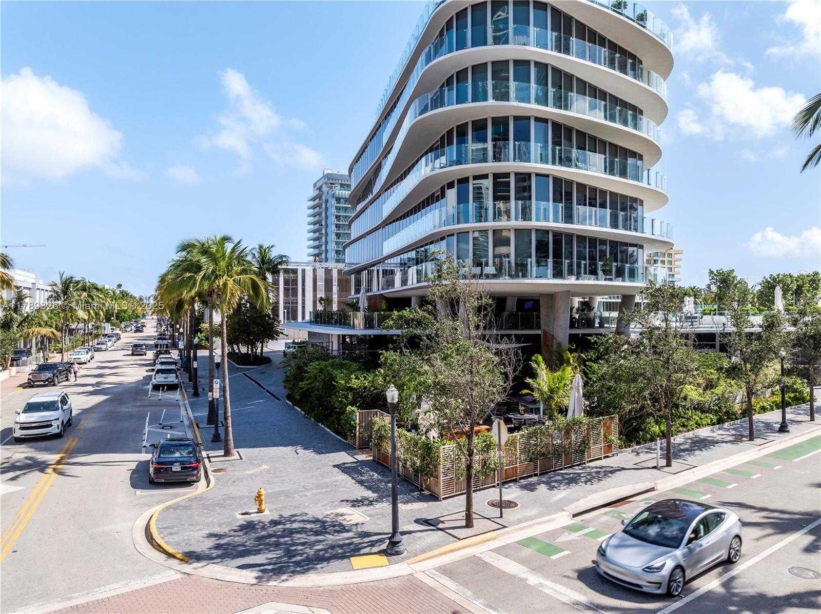 Small Image of 1 COLLINS AVE #CU3, Miami Beach Number 35