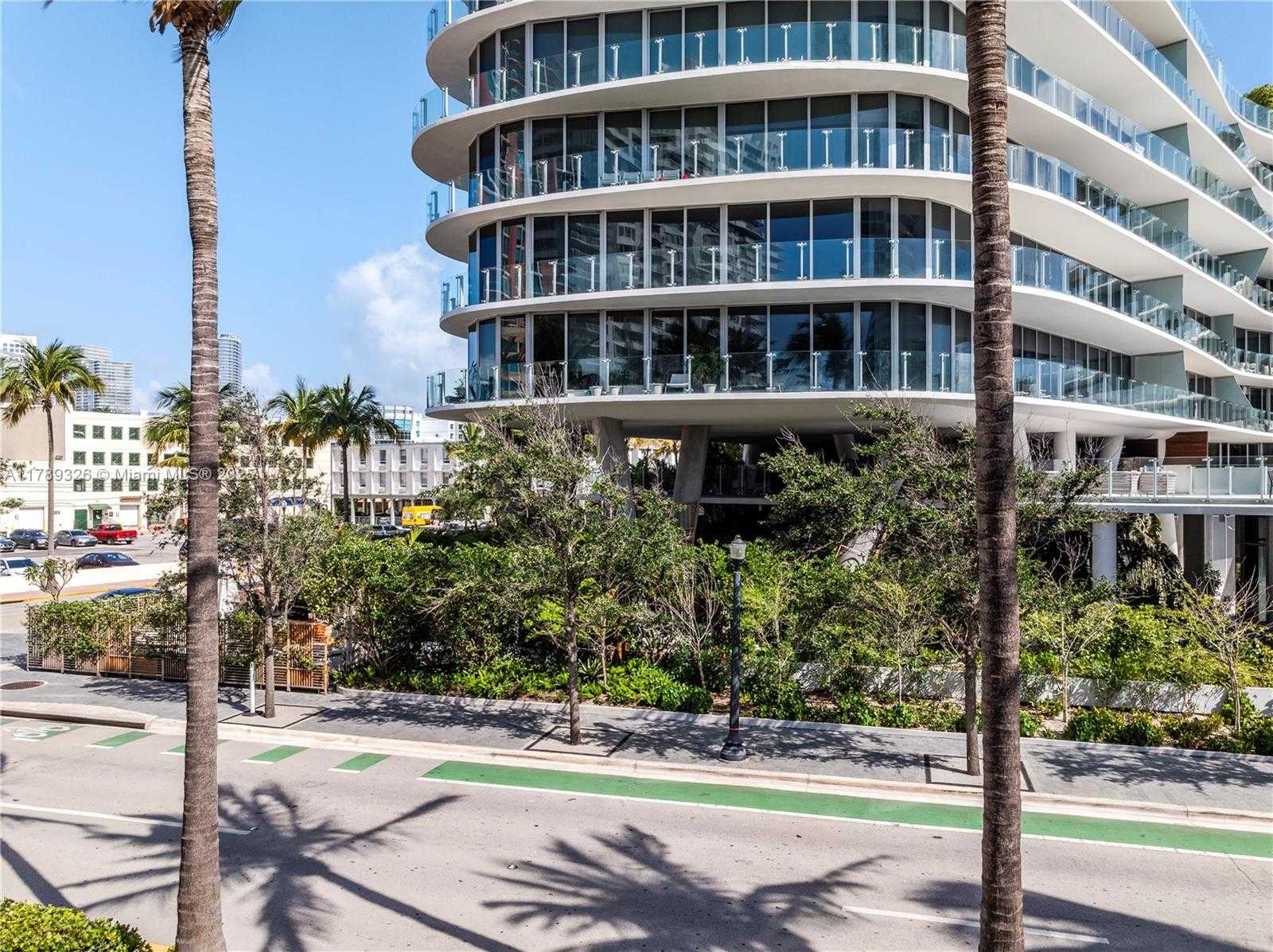 Small Image of 1 COLLINS AVE #CU3, Miami Beach Number 38