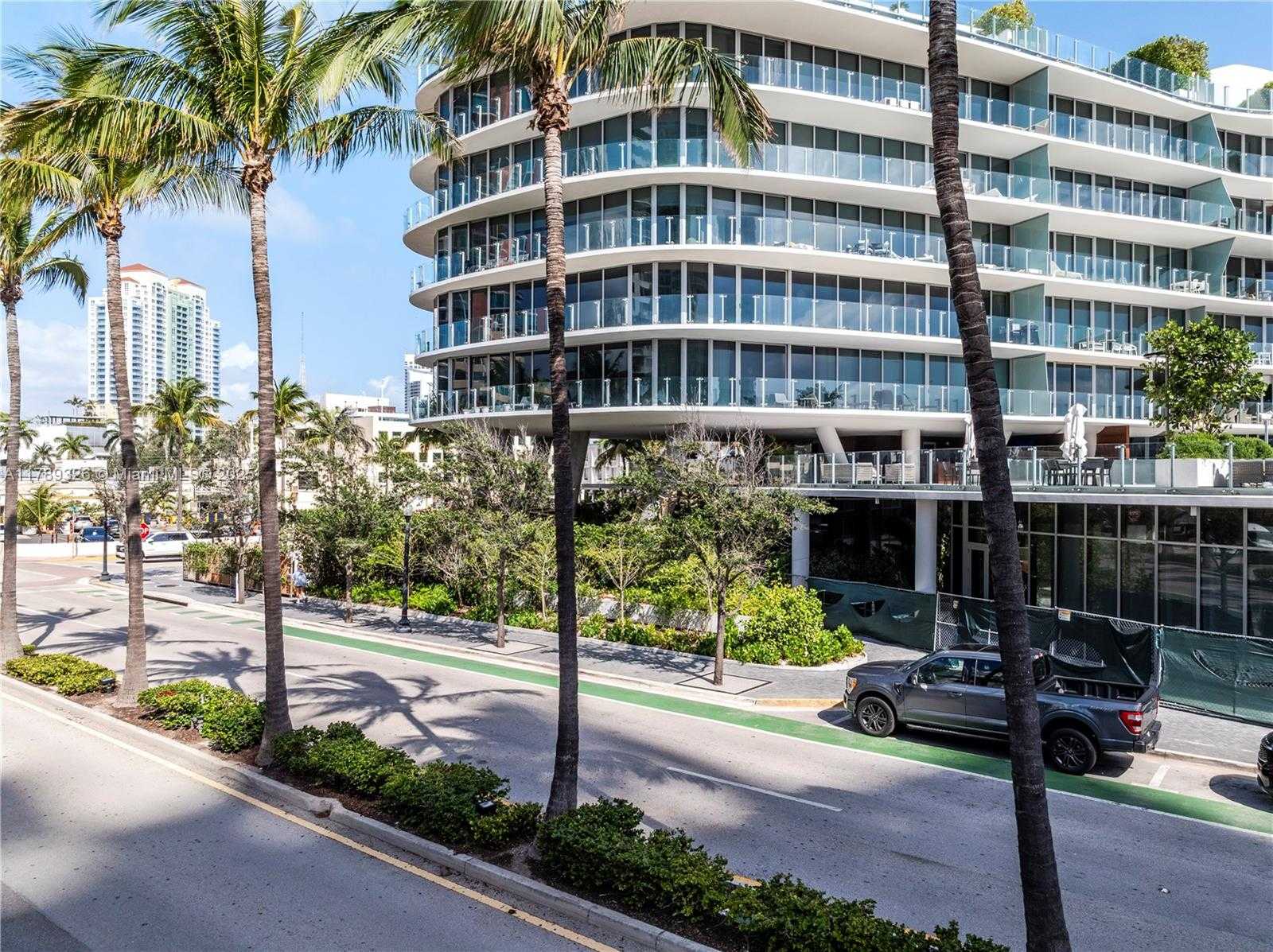 Small Image of 1 COLLINS AVE #CU3, Miami Beach Number 39