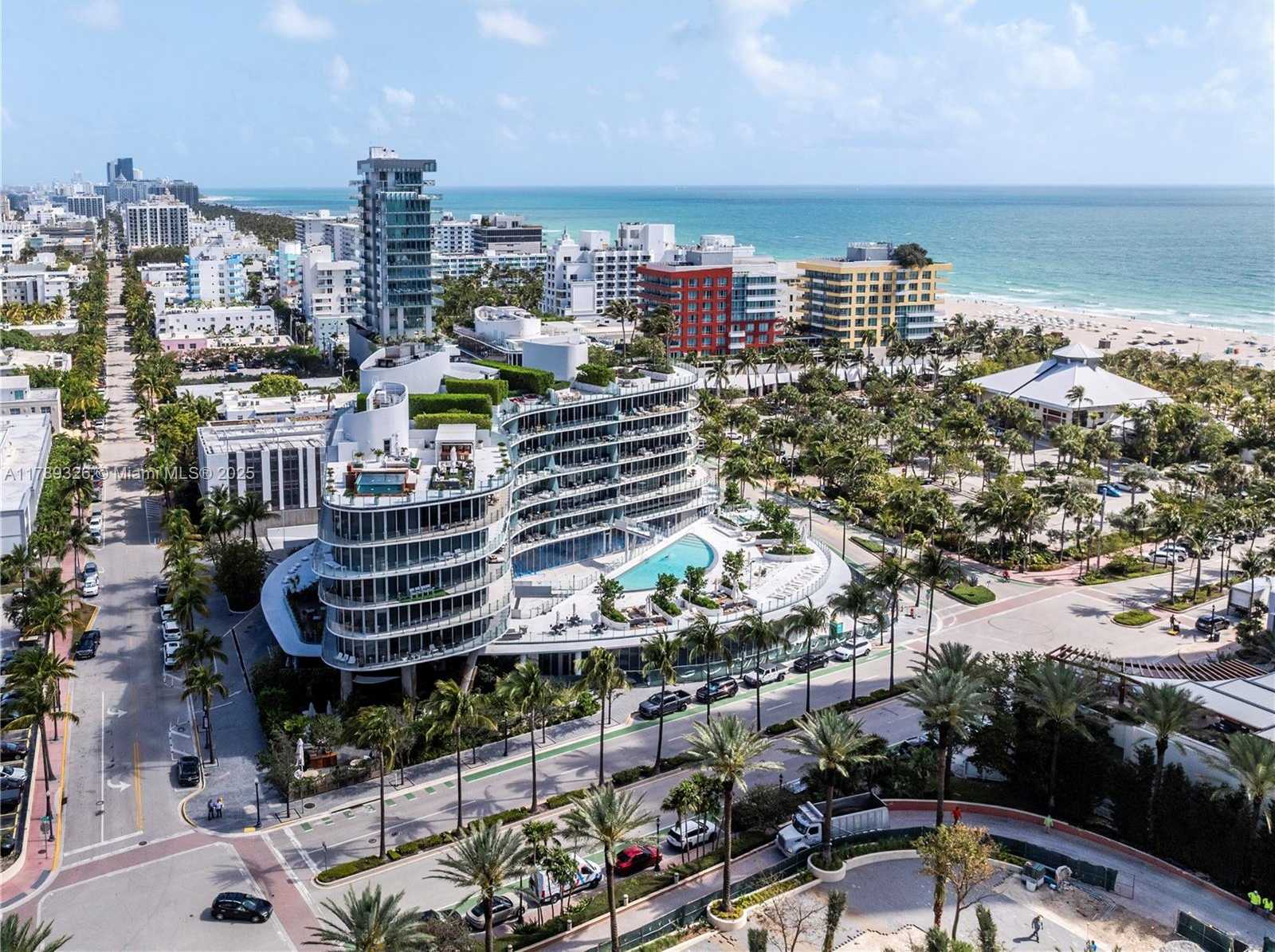 Small Image of 1 COLLINS AVE #CU3, Miami Beach Number 42