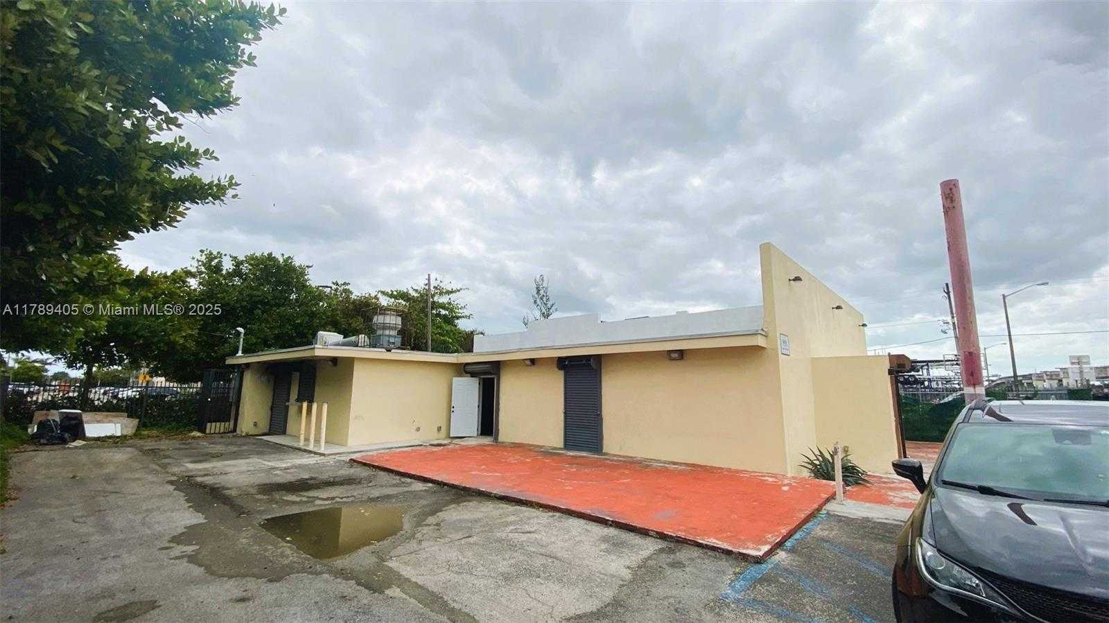 Small Image of 7723 NORTH WEST 27TH AVE, Miami Number 2