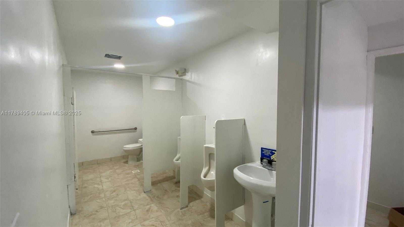 Small Image of 7723 NORTH WEST 27TH AVE, Miami Number 5
