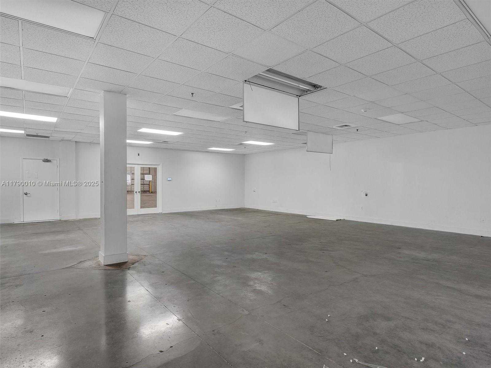 Small Image of 2701 NORTH WEST 107TH AVE, Doral Number 10