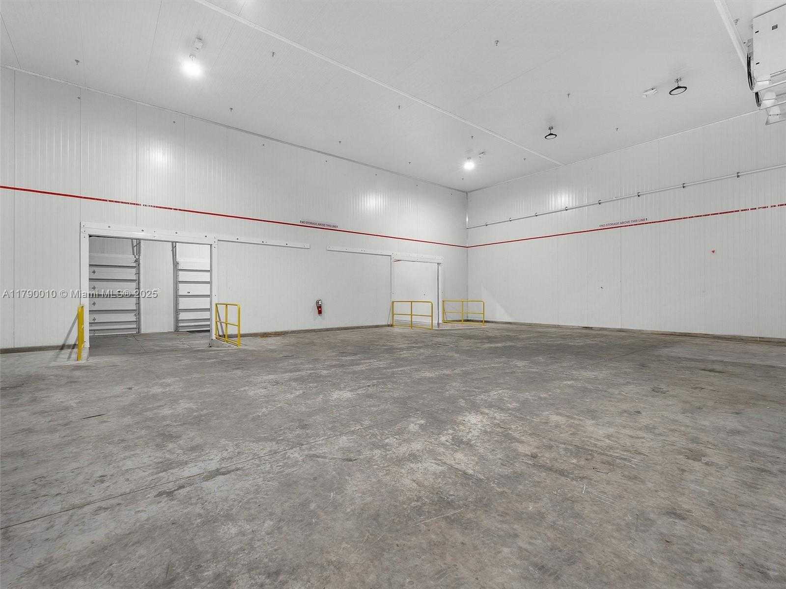 Small Image of 2701 NORTH WEST 107TH AVE, Doral Number 13