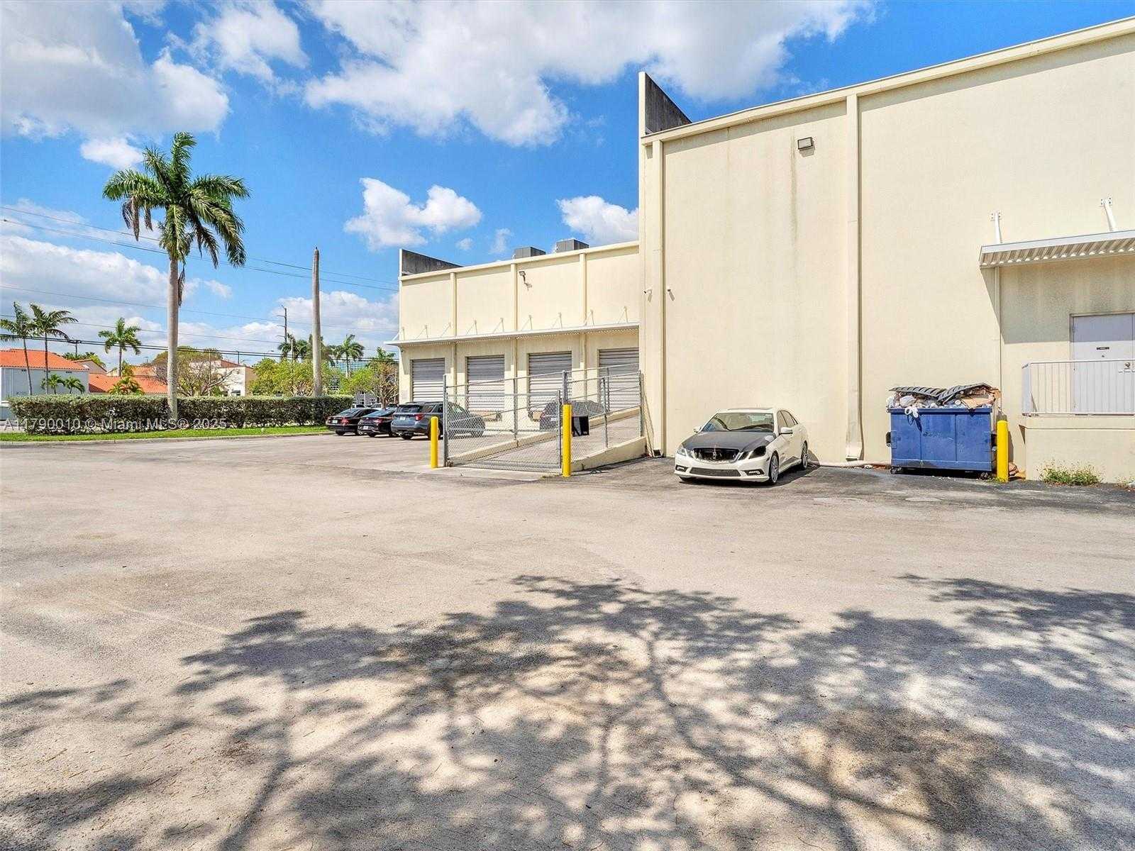 Small Image of 2701 NORTH WEST 107TH AVE, Doral Number 27