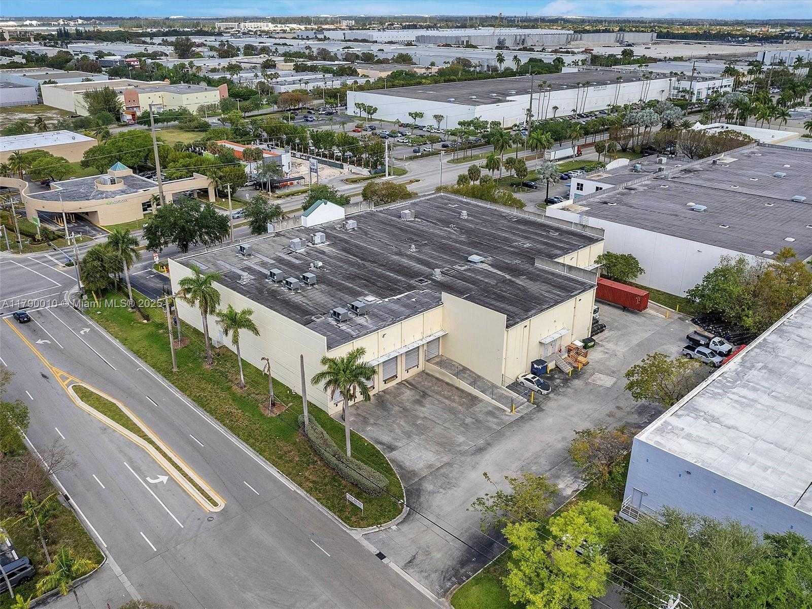Small Image of 2701 NORTH WEST 107TH AVE, Doral Number 28