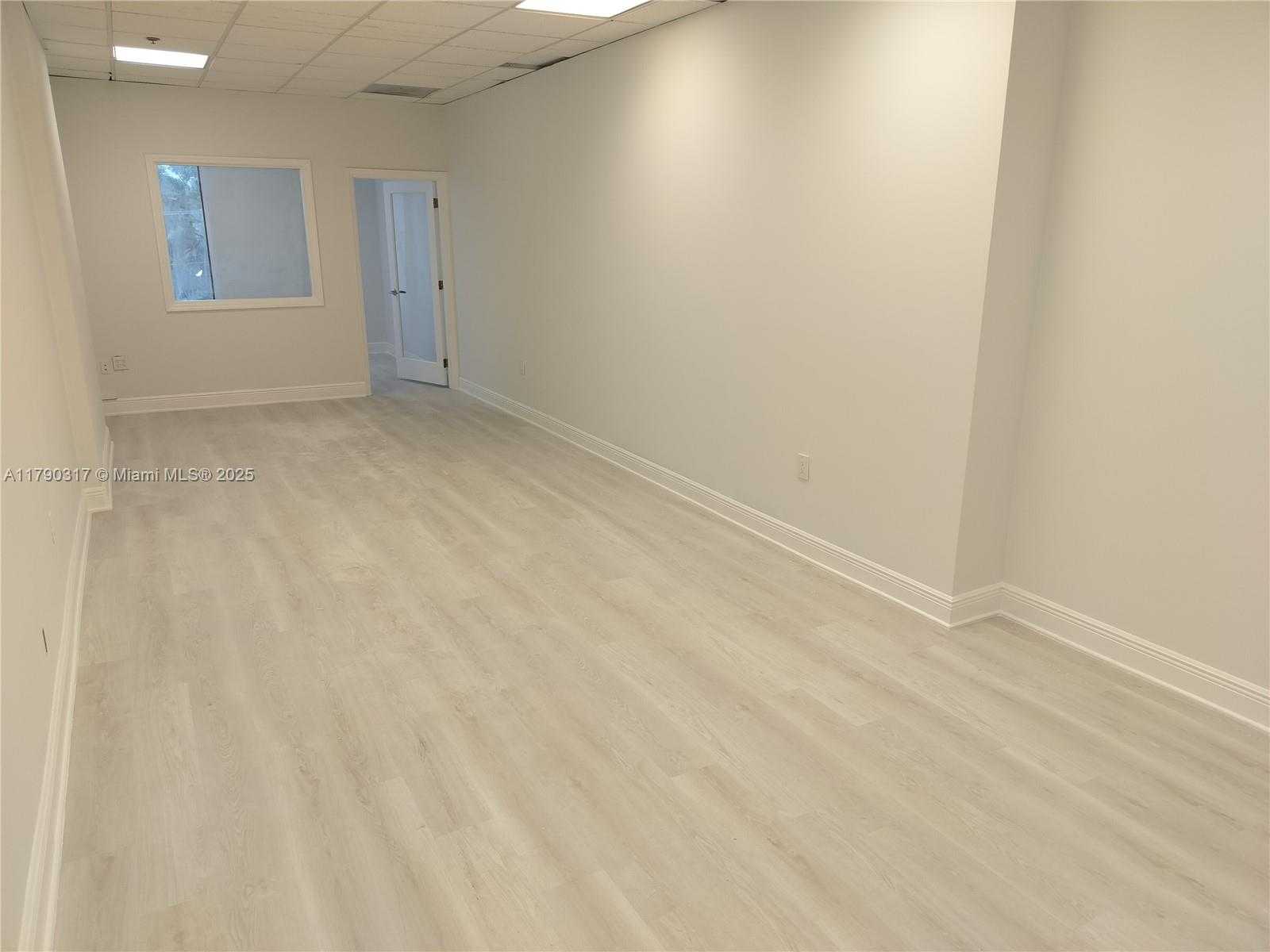 Small Image of 12550 BISCAYNE BLVD #310A or B, North Miami Number 13