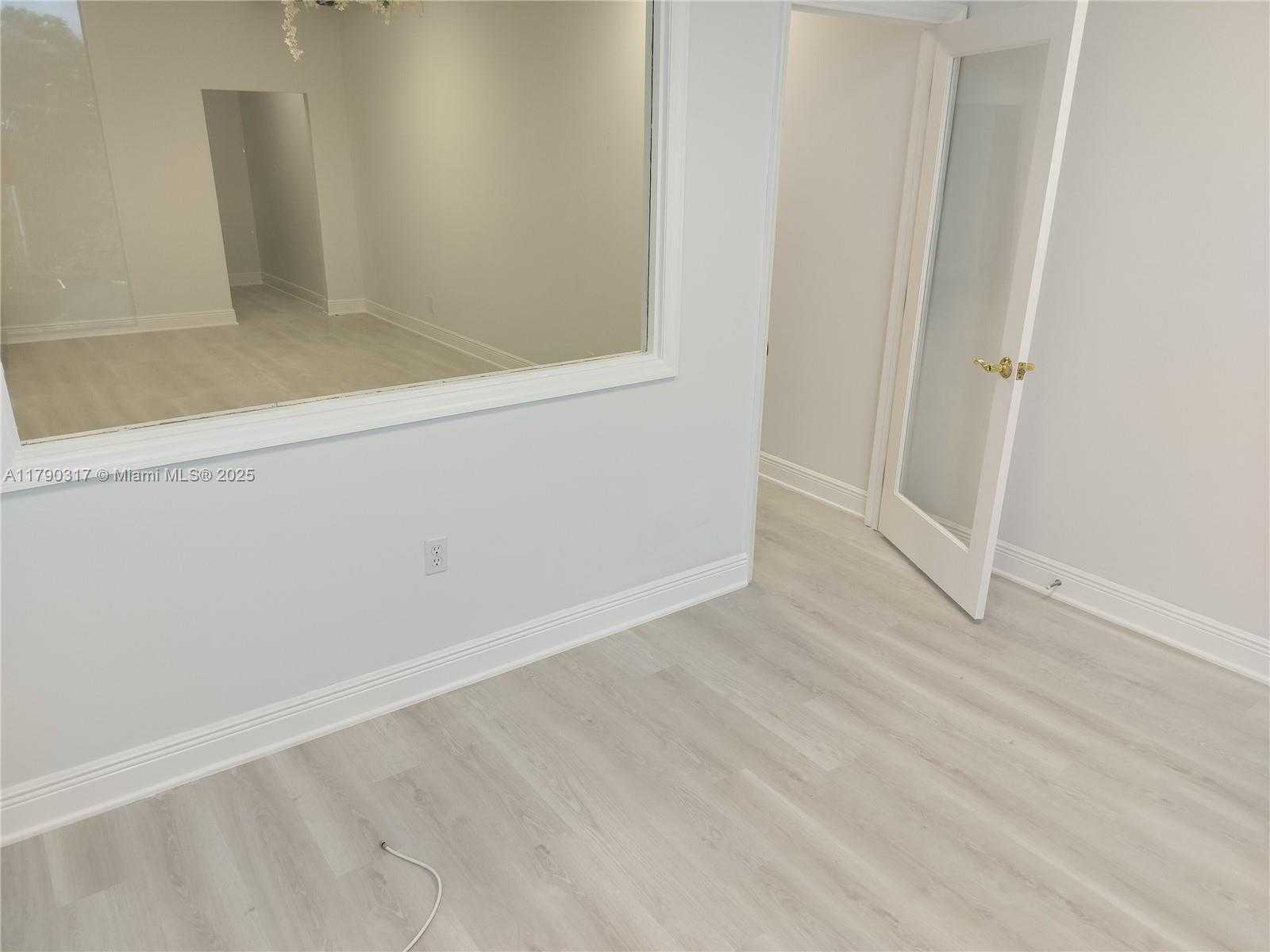 Small Image of 12550 BISCAYNE BLVD #310A or B, North Miami Number 18