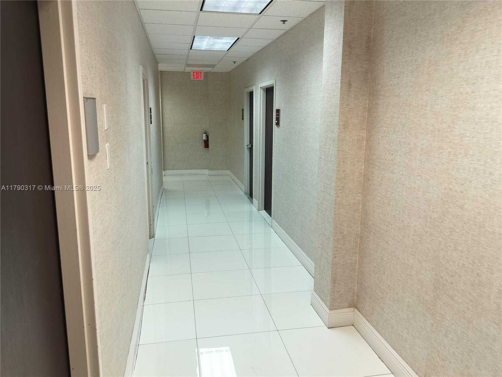 Small Image of 12550 BISCAYNE BLVD #310A or B, North Miami Number 5