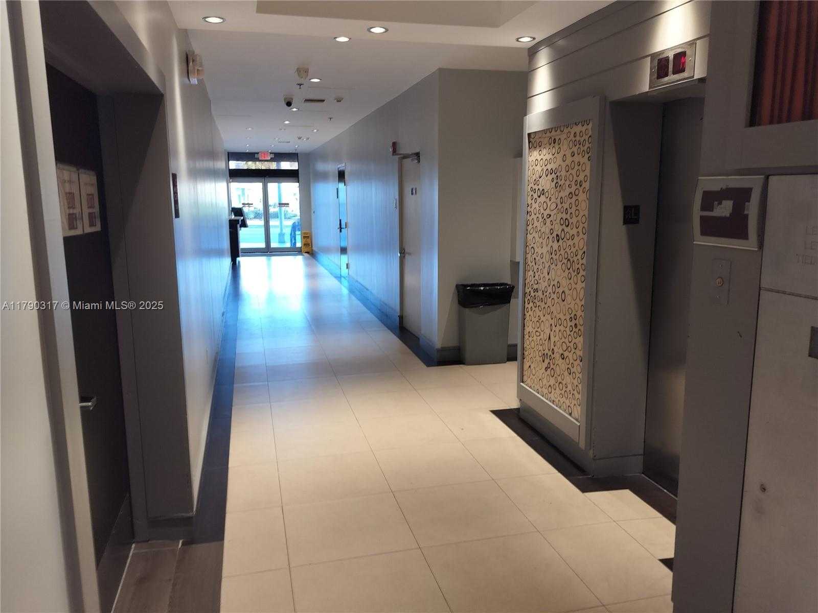 Small Image of 12550 BISCAYNE BLVD #310A or B, North Miami Number 7