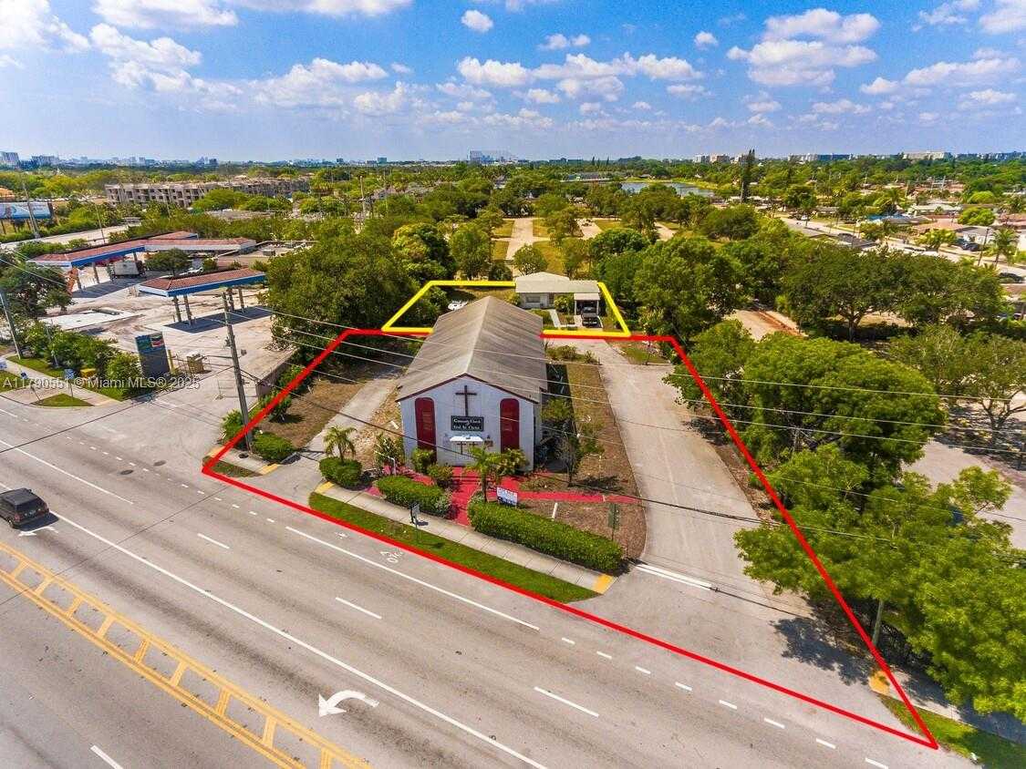 Small Image of 2250 DR MARTIN LUTHER KING JR BLVD, Pompano Beach Number 2