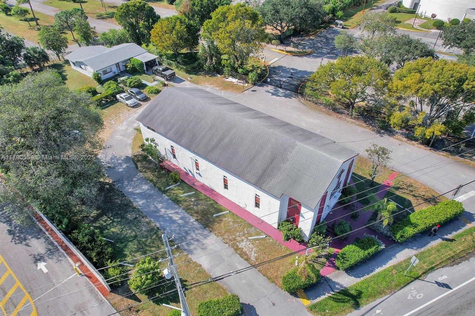 Small Image of 2250 DR MARTIN LUTHER KING JR BLVD, Pompano Beach Number 5