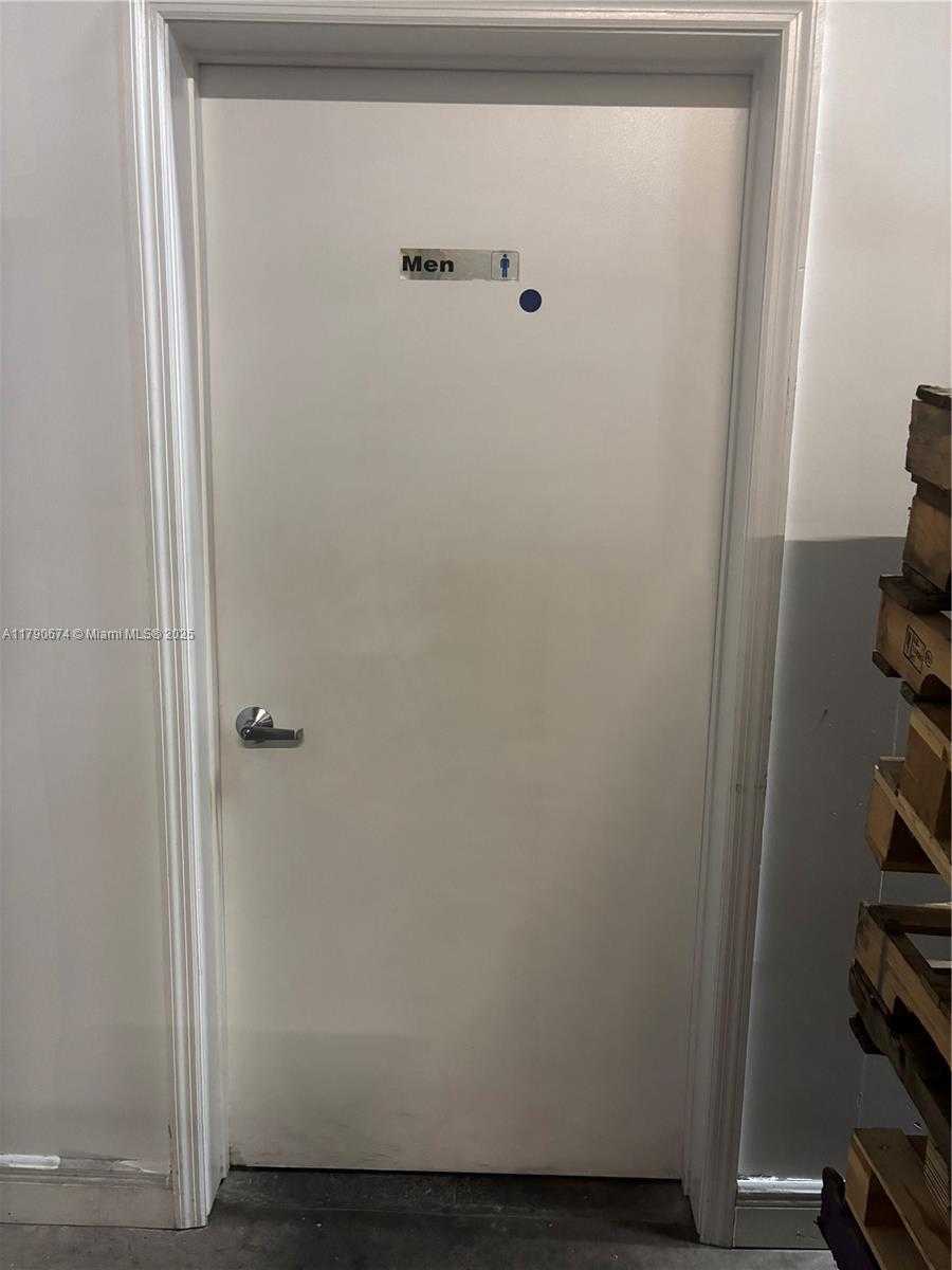 Small Image of 8221 NORTH WEST 30TH TER, Doral Number 19