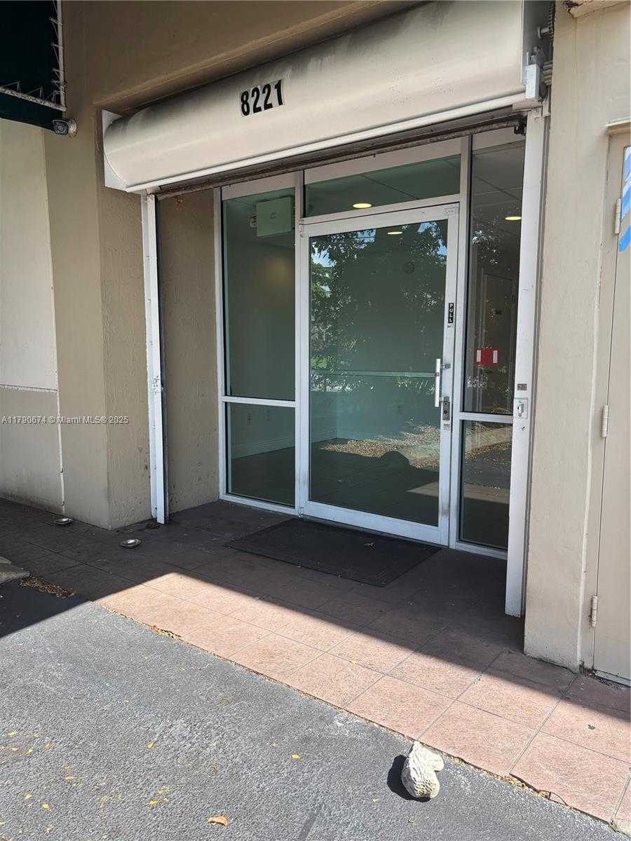 Small Image of 8221 NORTH WEST 30TH TER, Doral Number 4
