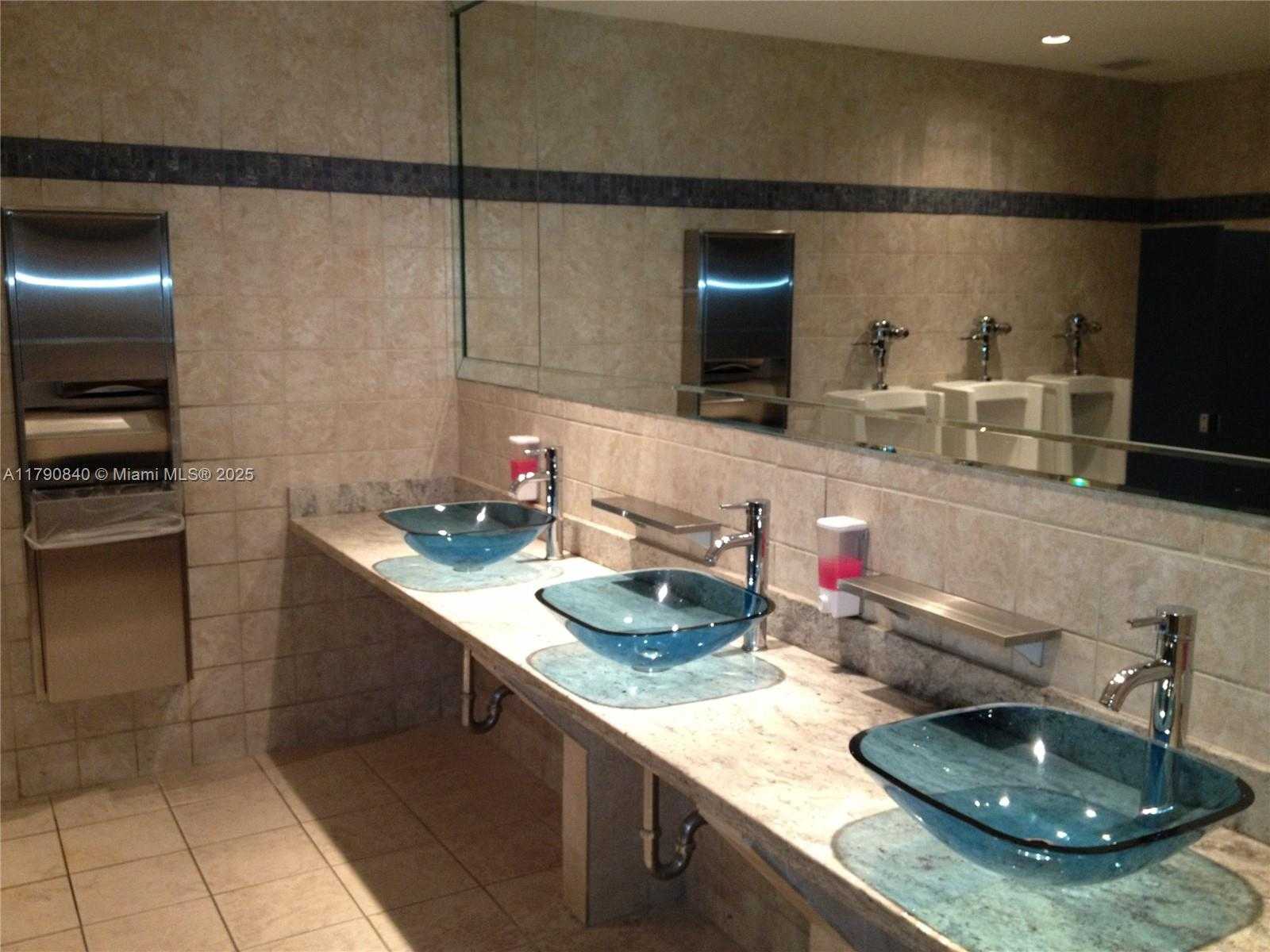 Small Image of 717 PONCE DE LEON BLVD #326, Coral Gables Number 8