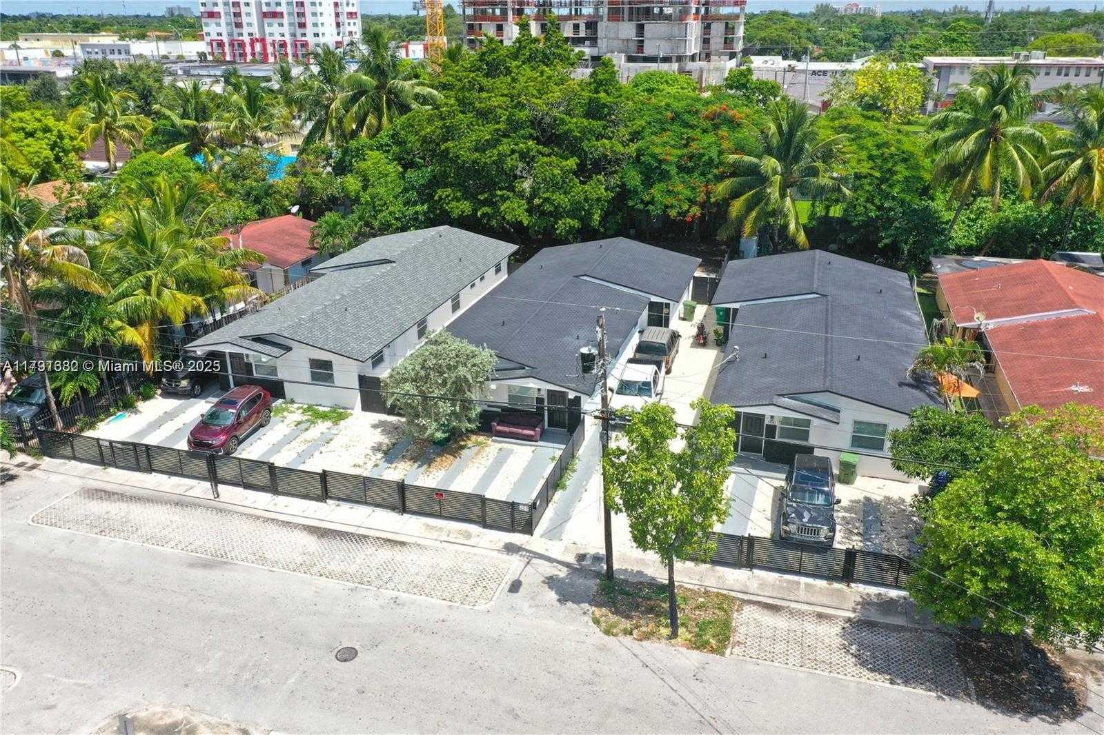 Small Image of 1441 NORTH WEST 34TH ST, Miami Number 2
