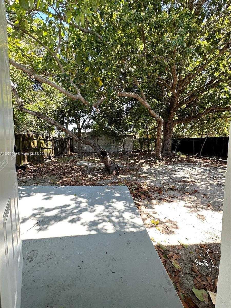 Small Image of 1441 NORTH WEST 34TH ST, Miami Number 20