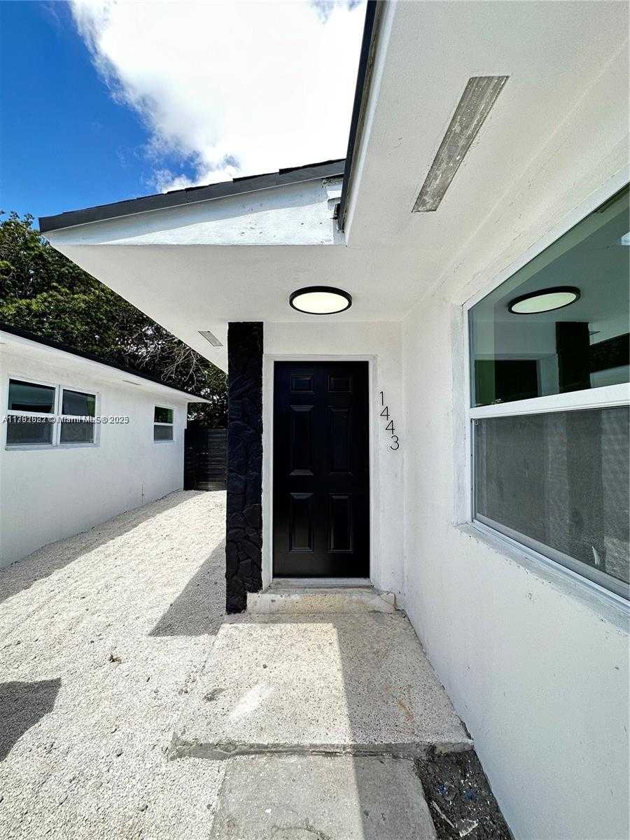 Small Image of 1441 NORTH WEST 34TH ST, Miami Number 5