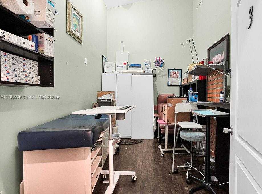 Small Image of 1590 NORTH EAST 162ND ST, North Miami Beach Number 20