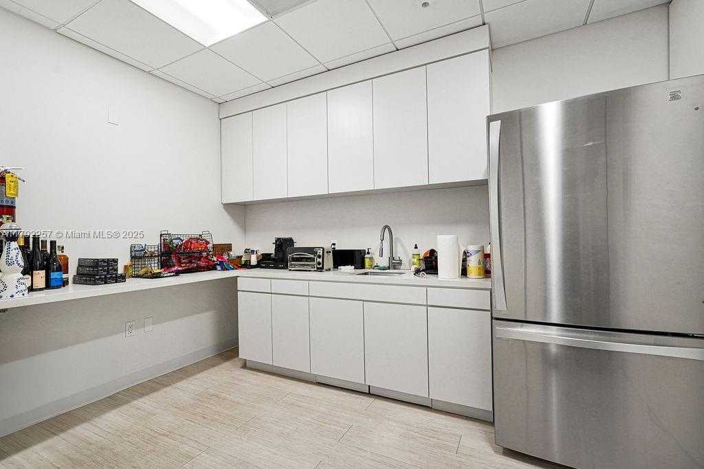 Small Image of 1 SOUTH EAST 3RD AVE, Miami Number 26