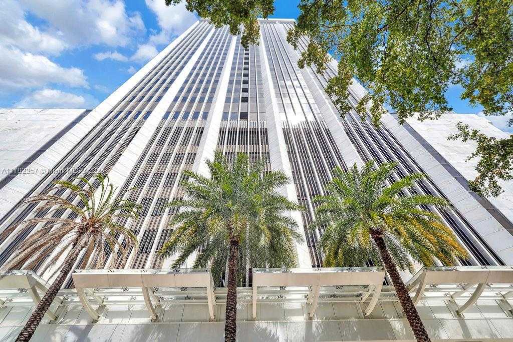 Small Image of 1 SOUTH EAST 3RD AVE, Miami Number 38
