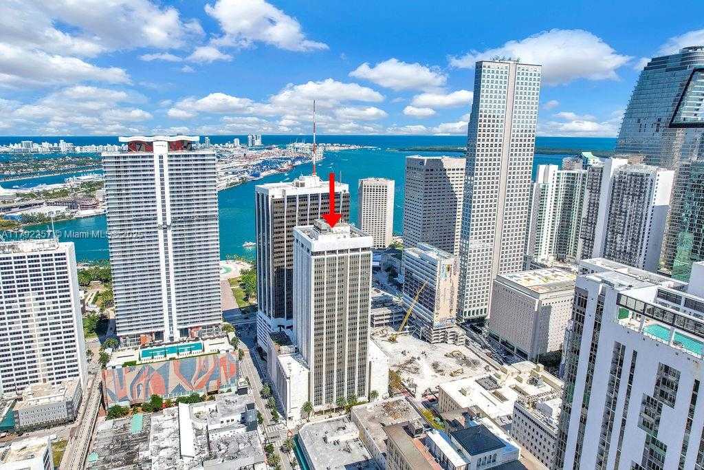 Small Image of 1 SOUTH EAST 3RD AVE, Miami Number 5