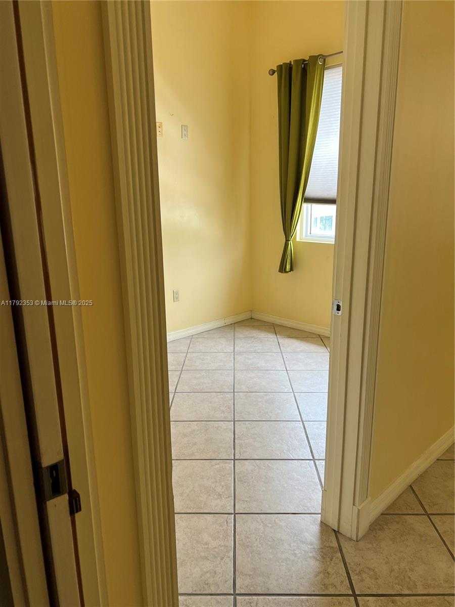 Small Image of 430 SOUTH DIXIE HWY, Coral Gables Number 5