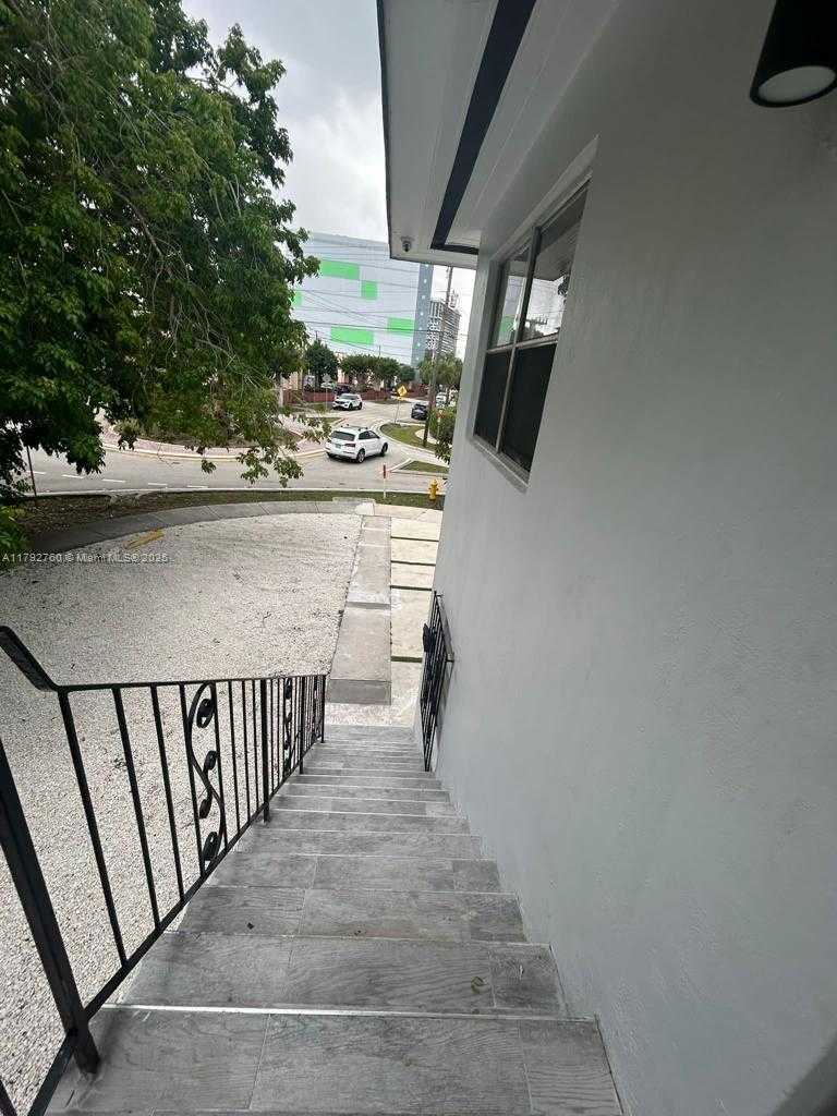 Small Image of 2655 SOUTH WEST 24TH AVE, Miami Number 25