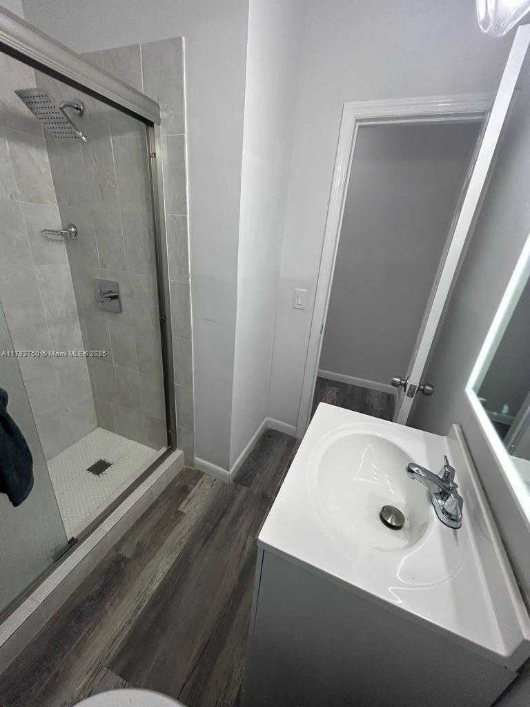 Small Image of 2655 SOUTH WEST 24TH AVE, Miami Number 33