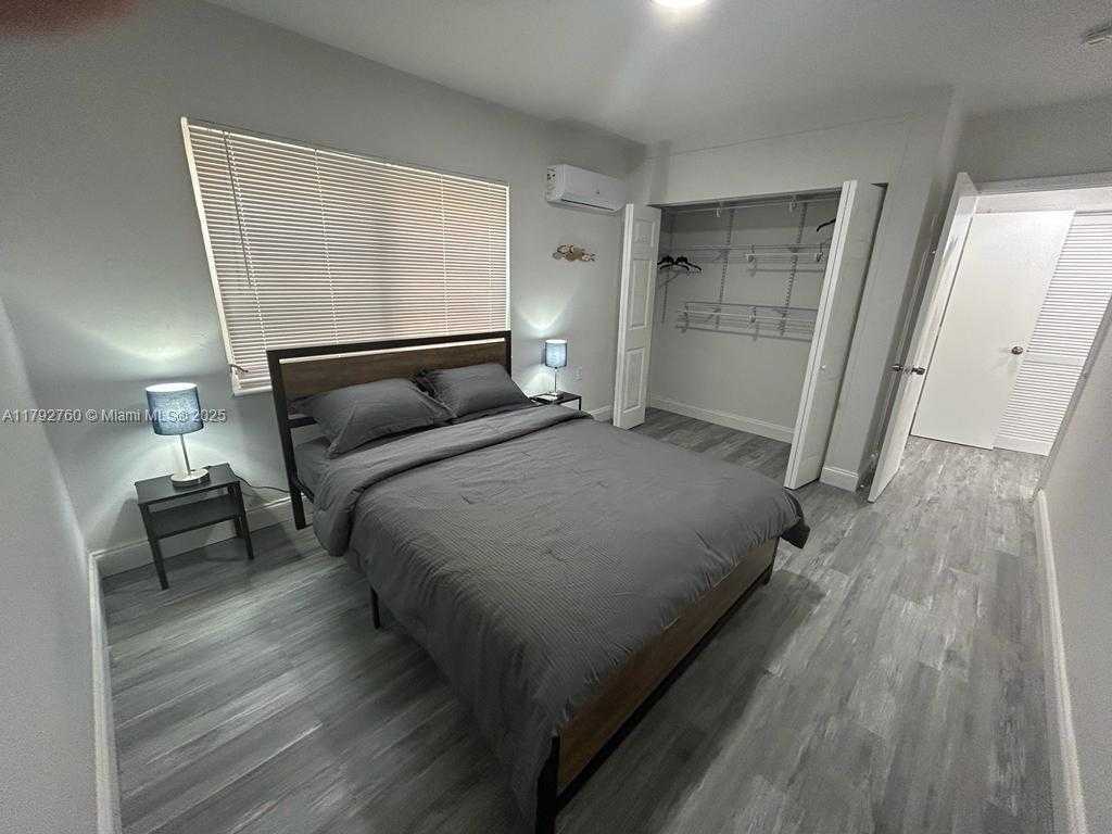 Small Image of 2655 SOUTH WEST 24TH AVE, Miami Number 39