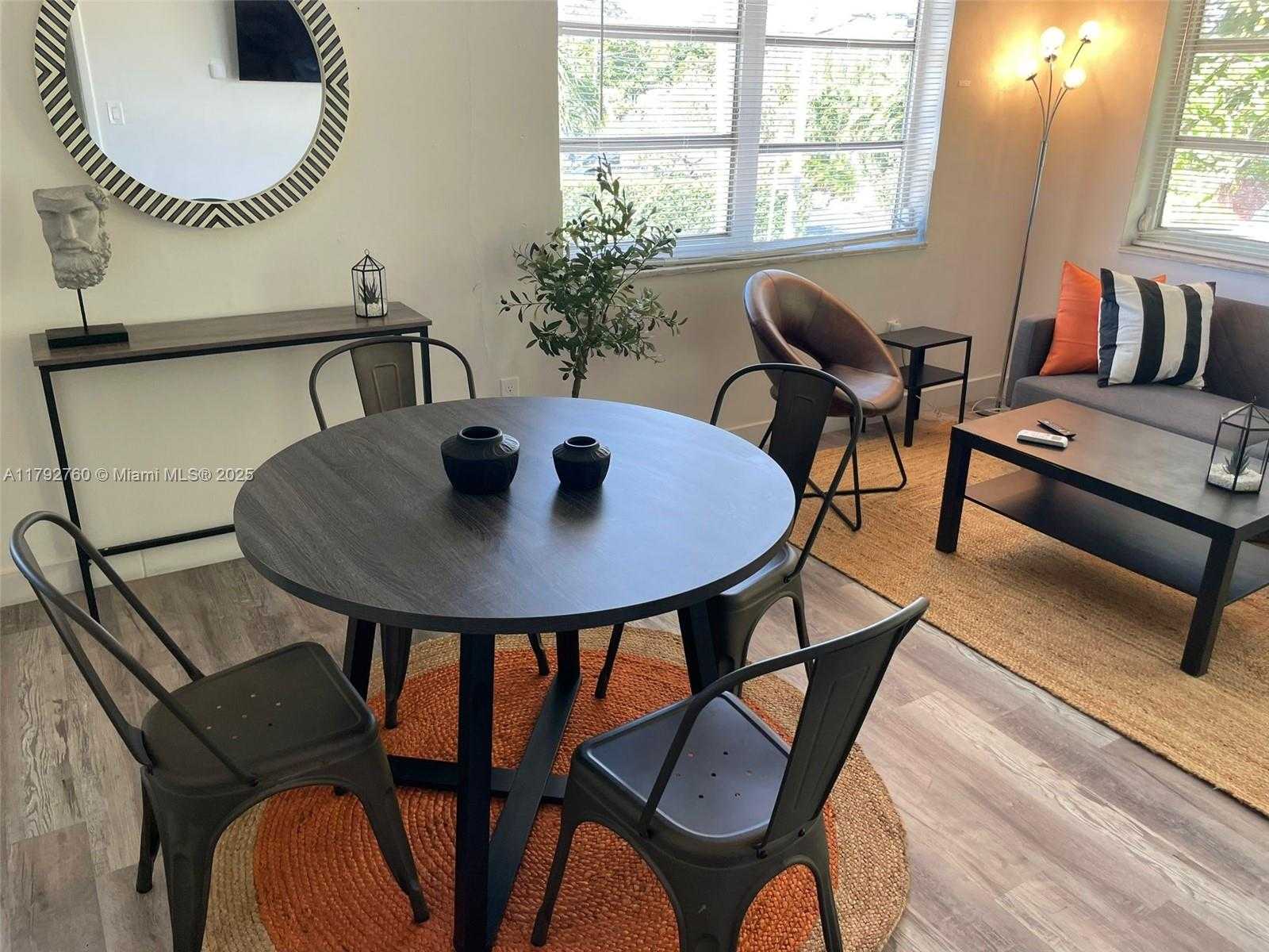 Small Image of 2655 SOUTH WEST 24TH AVE, Miami Number 4