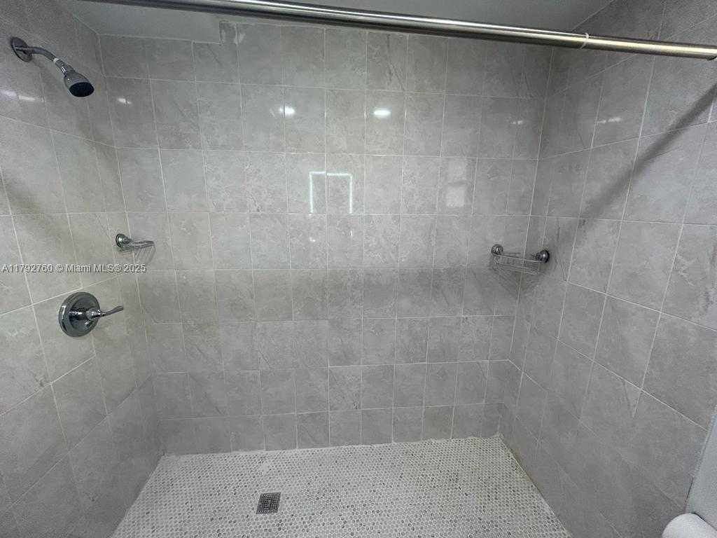 Small Image of 2655 SOUTH WEST 24TH AVE, Miami Number 40