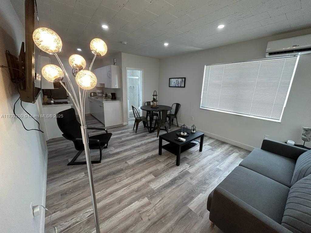 Small Image of 2655 SOUTH WEST 24TH AVE, Miami Number 41