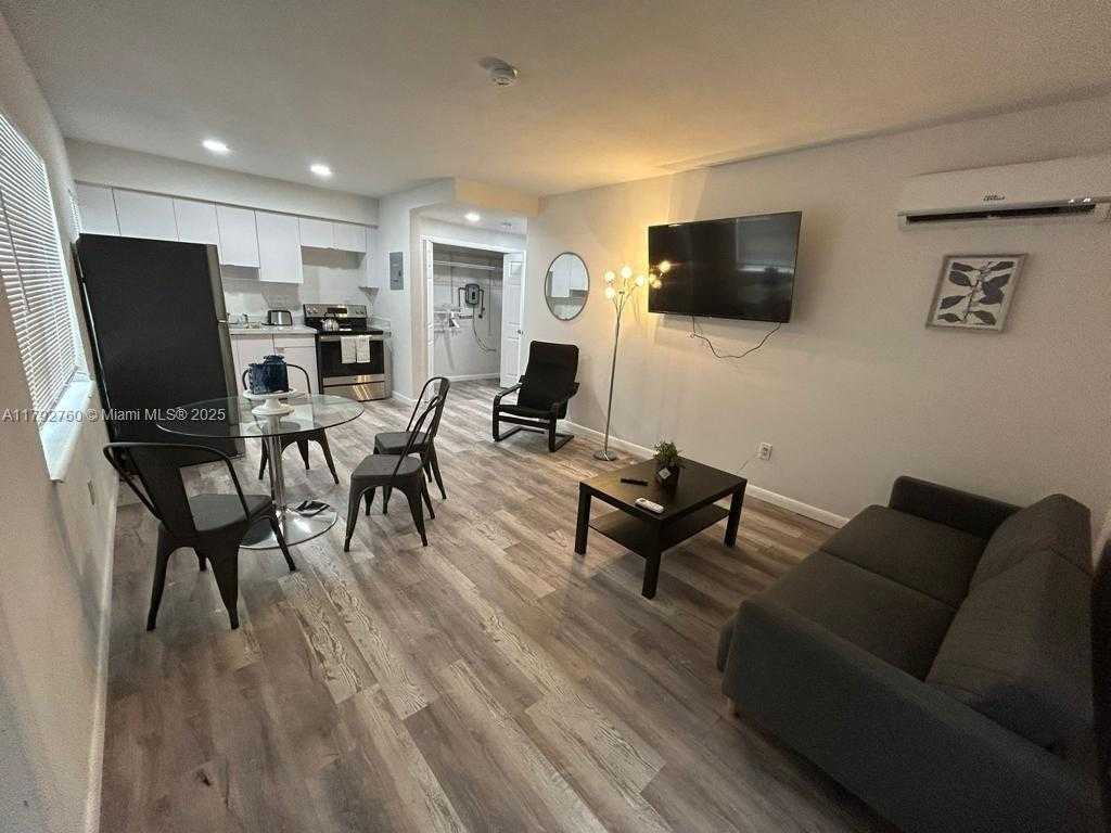 Small Image of 2655 SOUTH WEST 24TH AVE, Miami Number 47