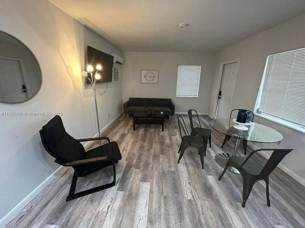 Small Image of 2655 SOUTH WEST 24TH AVE, Miami Number 48