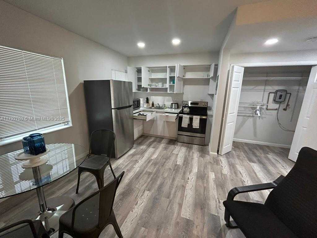 Small Image of 2655 SOUTH WEST 24TH AVE, Miami Number 54