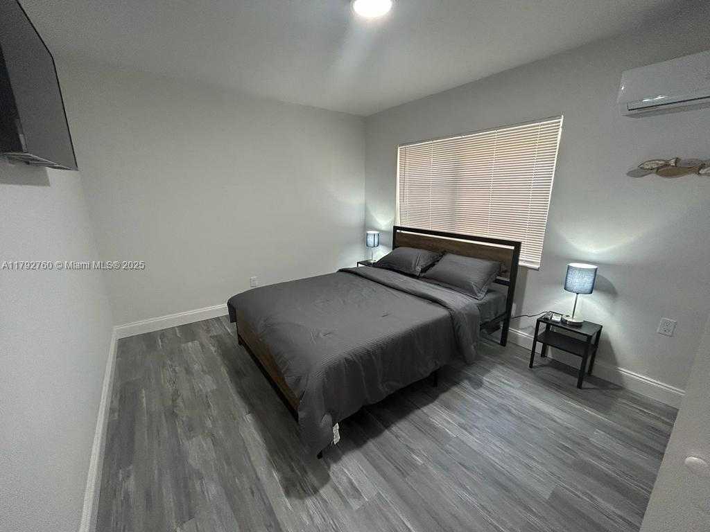 Small Image of 2655 SOUTH WEST 24TH AVE, Miami Number 57