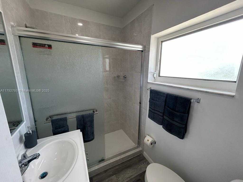 Small Image of 2655 SOUTH WEST 24TH AVE, Miami Number 62