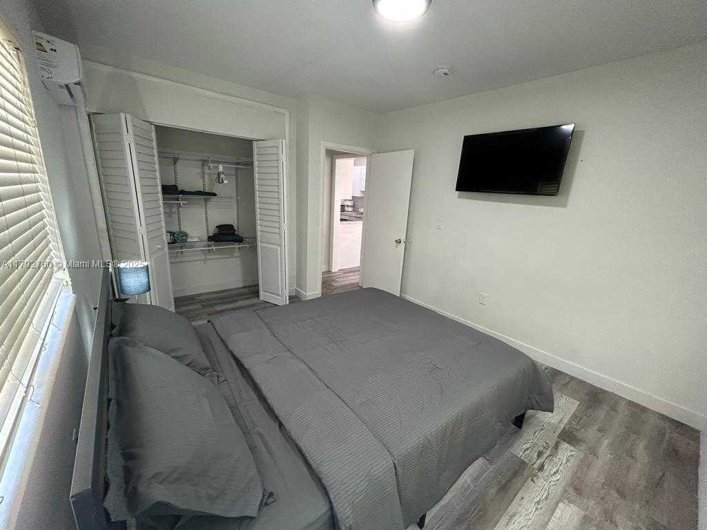 Small Image of 2655 SOUTH WEST 24TH AVE, Miami Number 66