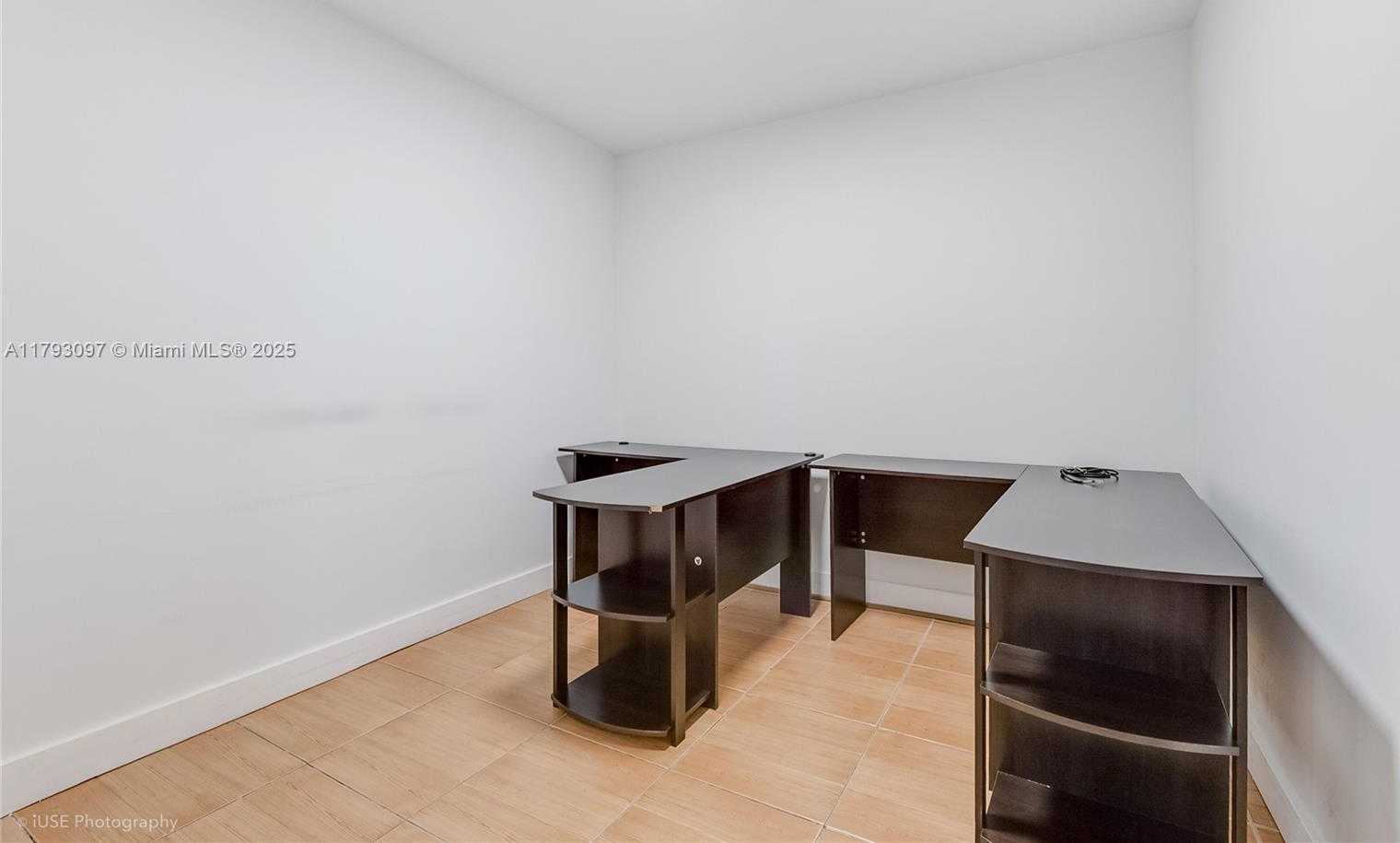 Small Image of 304 PALERMO AVE, Coral Gables Number 14