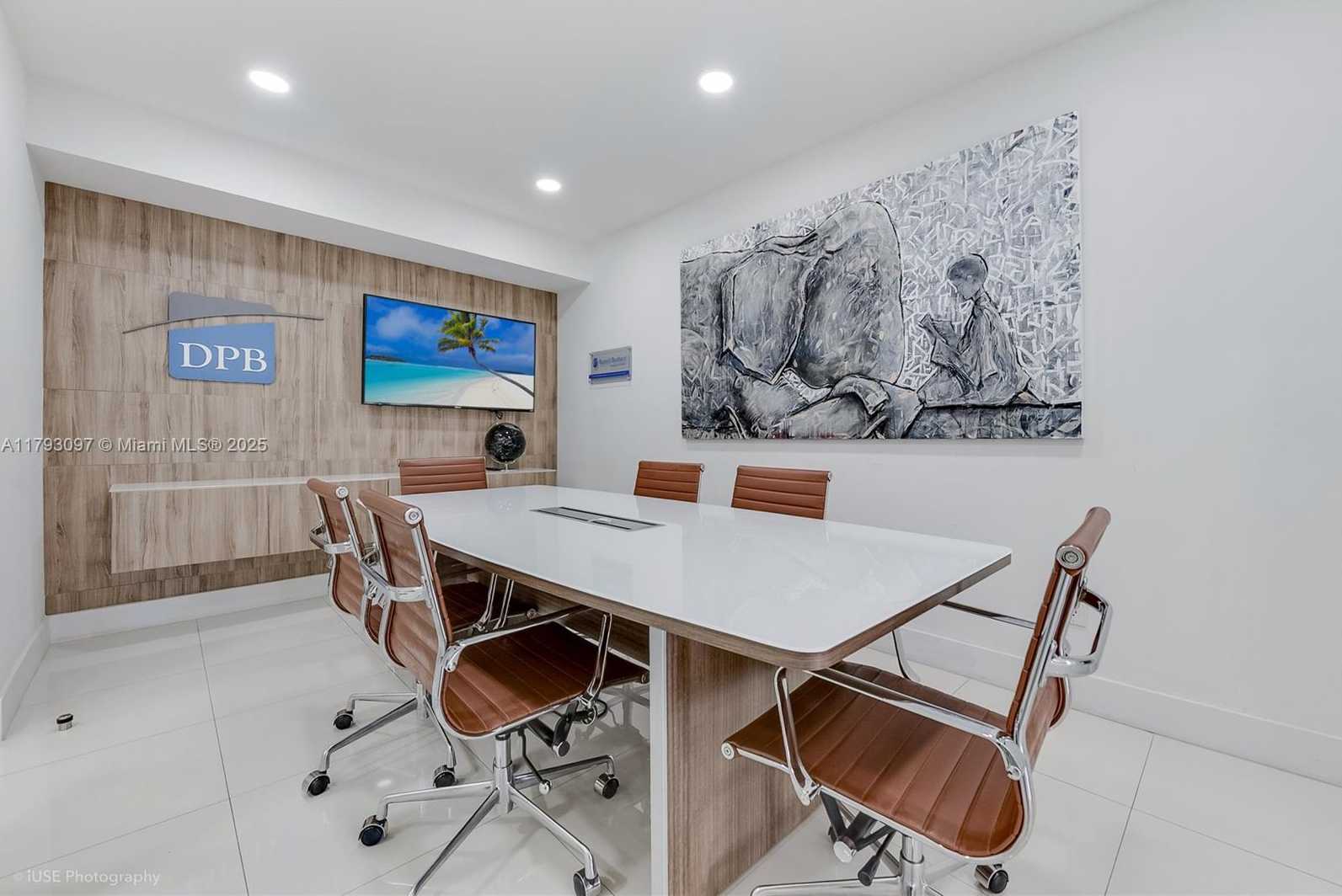 Small Image of 304 PALERMO AVE, Coral Gables Number 5
