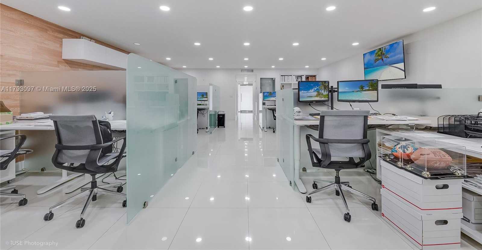 Small Image of 304 PALERMO AVE, Coral Gables Number 7