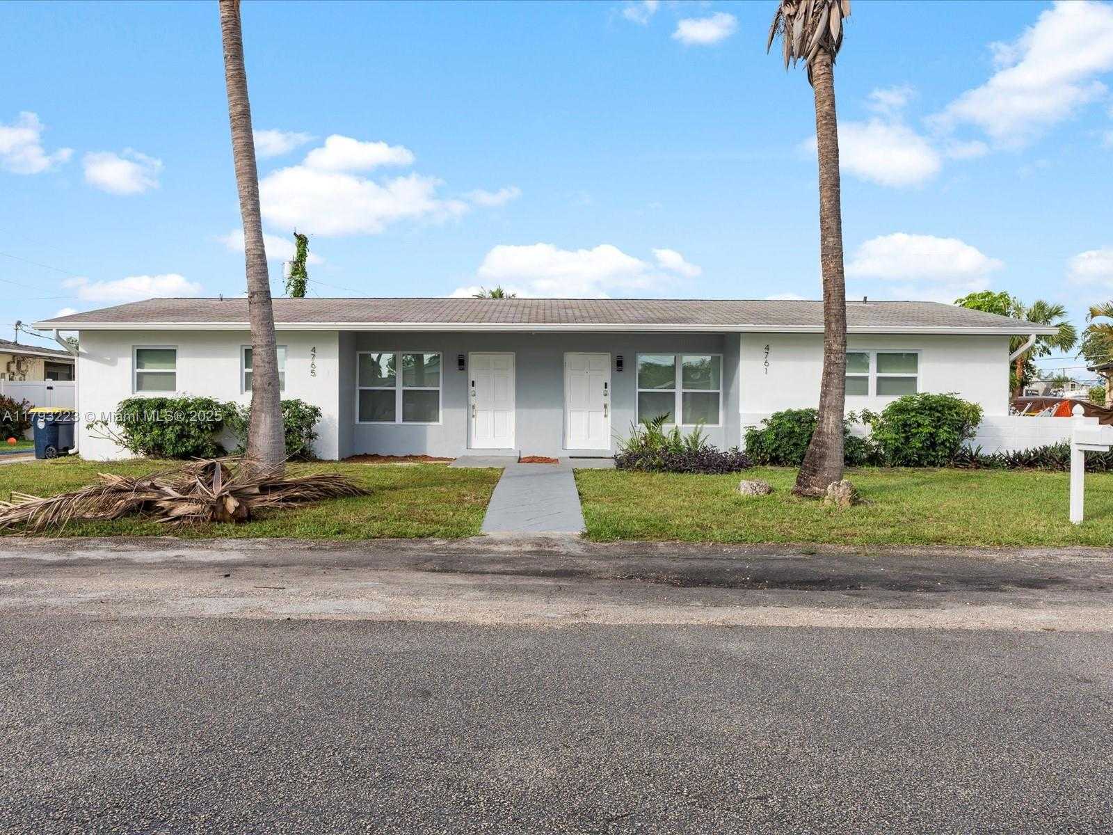 Small Image of 4761 SOUTH WEST 43RD TER, Dania Beach Number 2