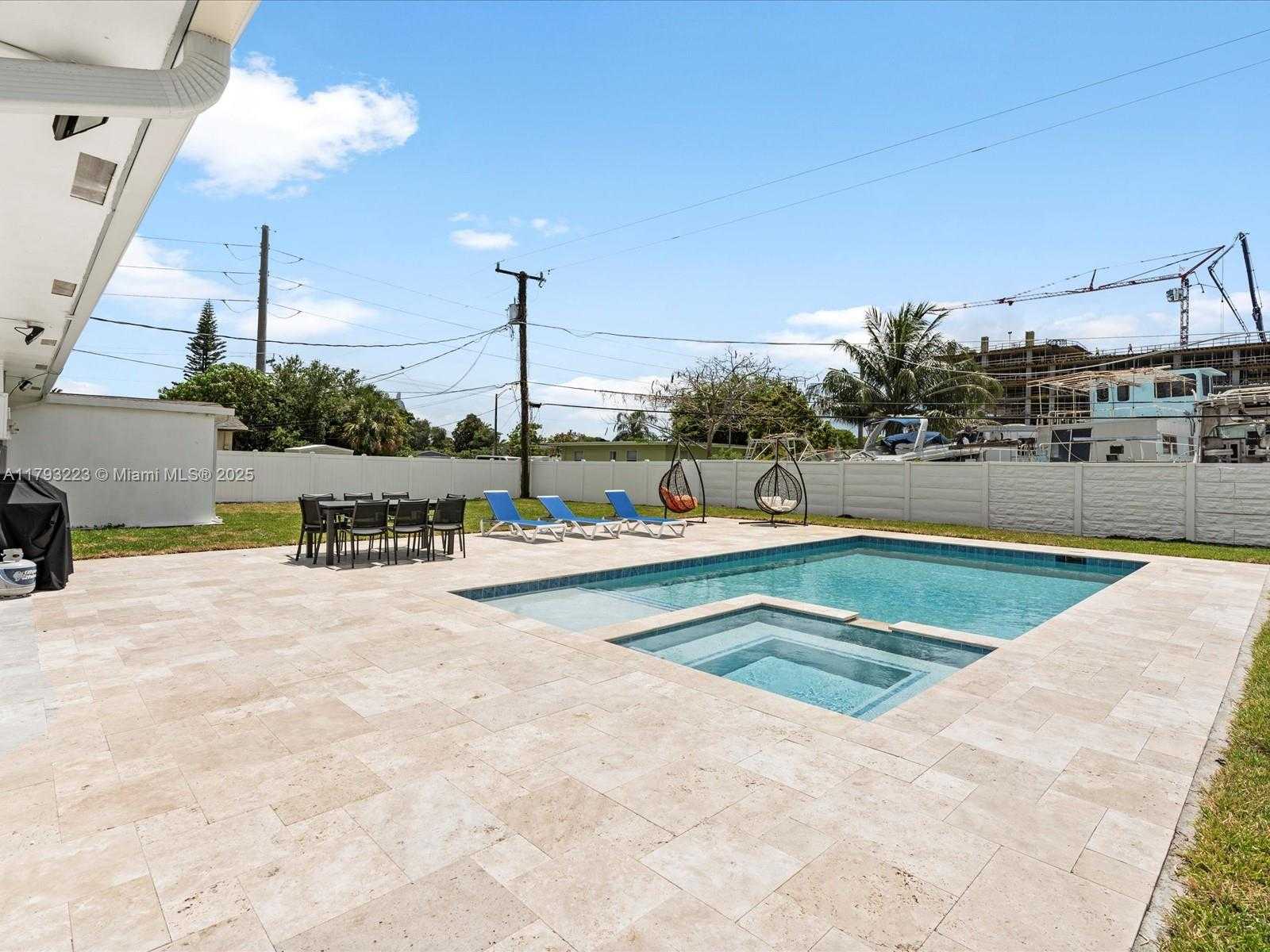 Small Image of 4761 SOUTH WEST 43RD TER, Dania Beach Number 29