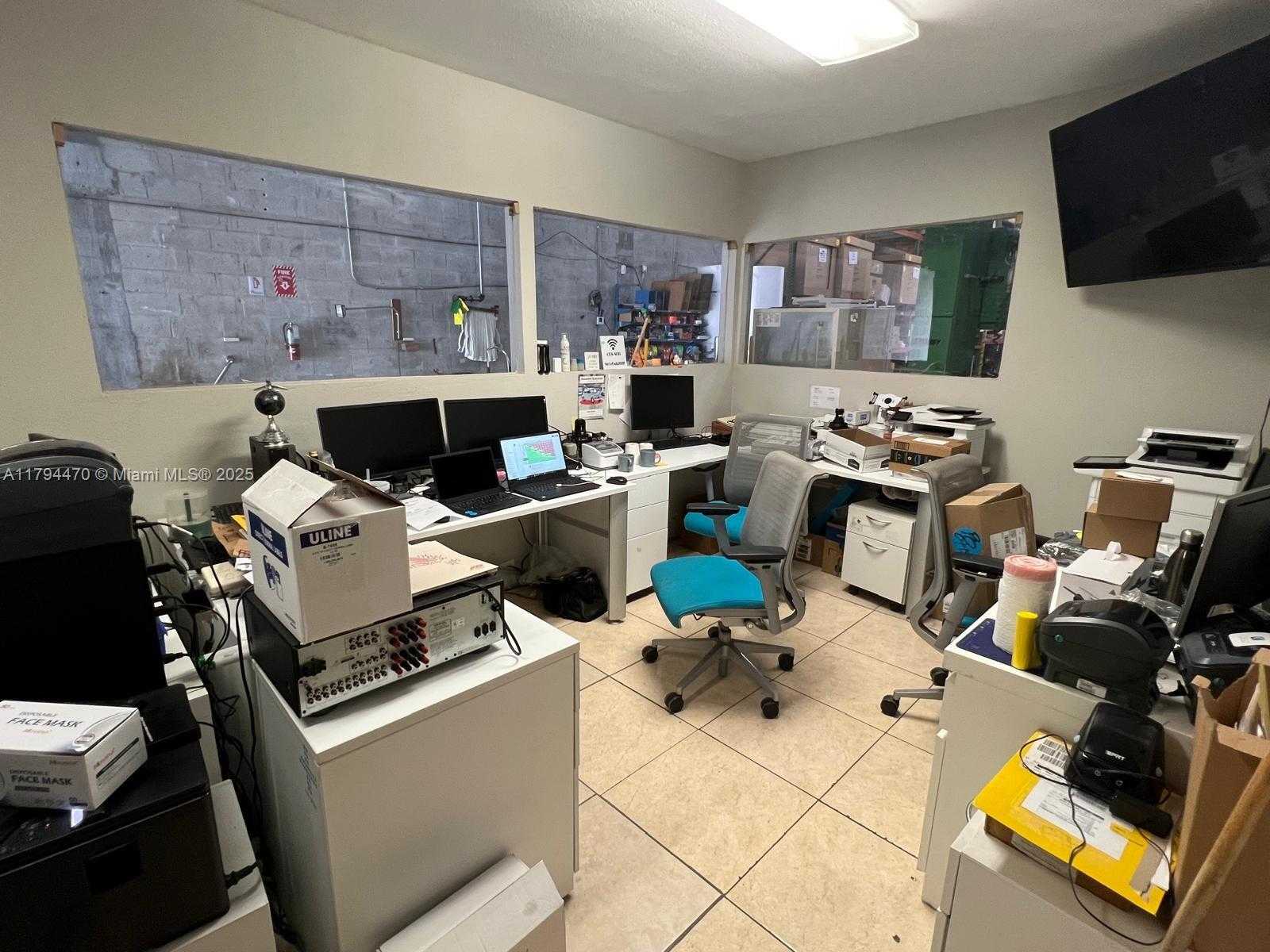 Small Image of 2330 NORTH WEST 102ND PL, Doral Number 5