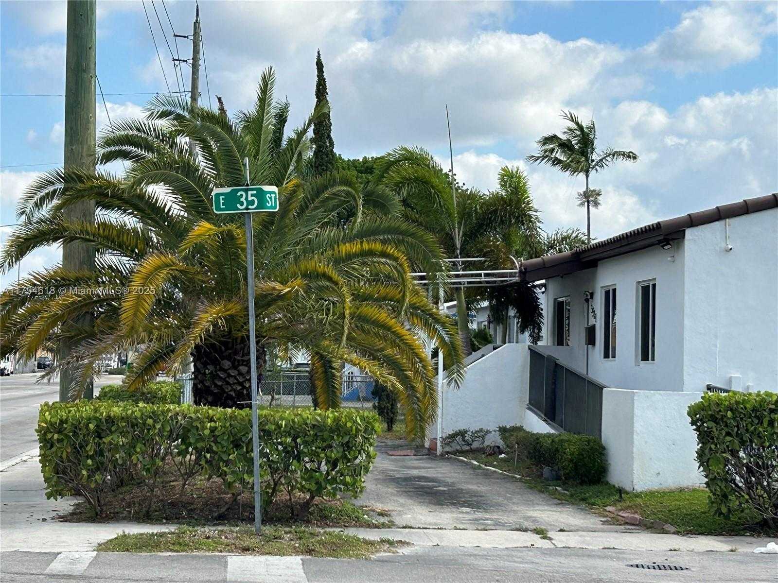 Small Image of 3521 EAST 4TH AVE, Hialeah Number 3