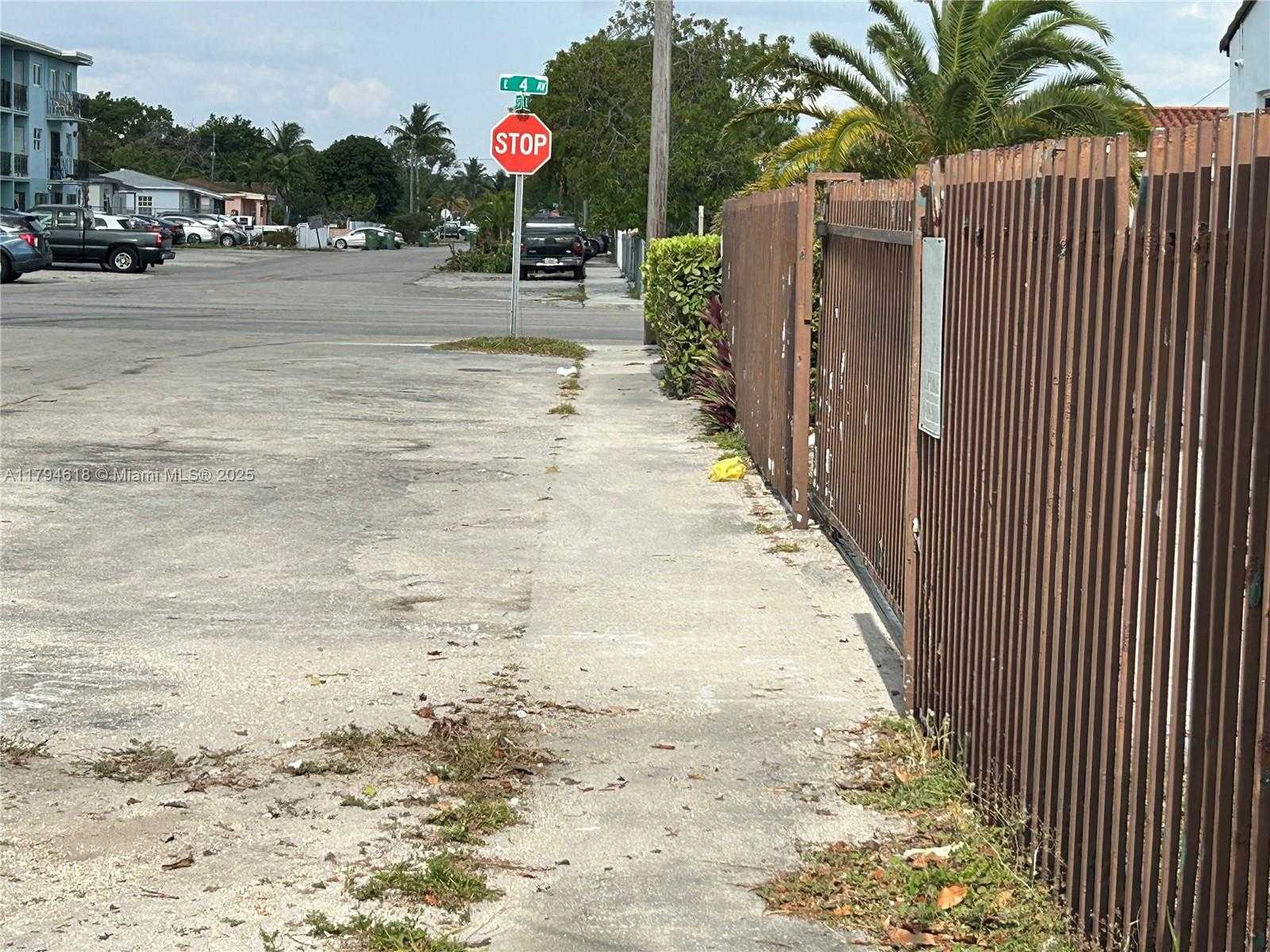 Small Image of 3521 EAST 4TH AVE, Hialeah Number 7