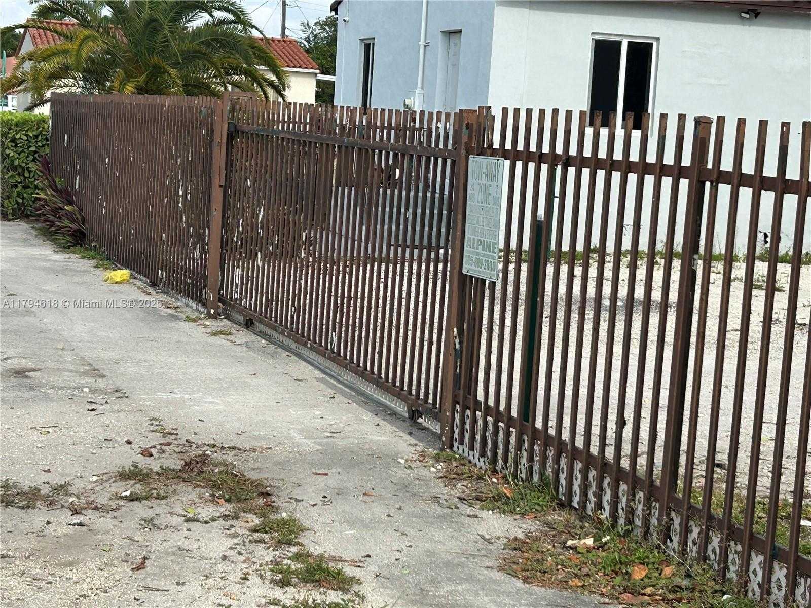 Small Image of 3521 EAST 4TH AVE, Hialeah Number 8