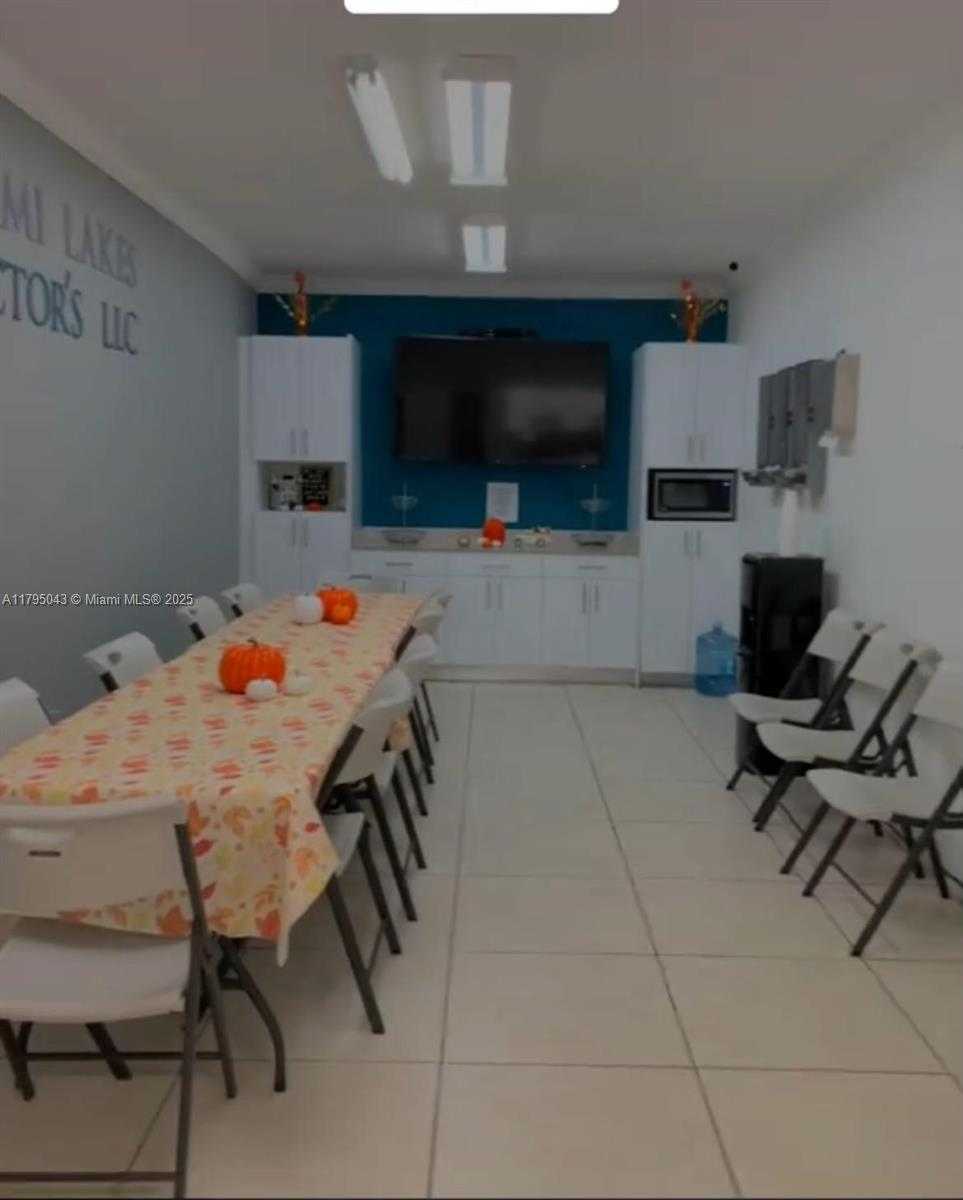 Small Image of 5779 NORTH WEST 151ST ST, Miami Lakes Number 4
